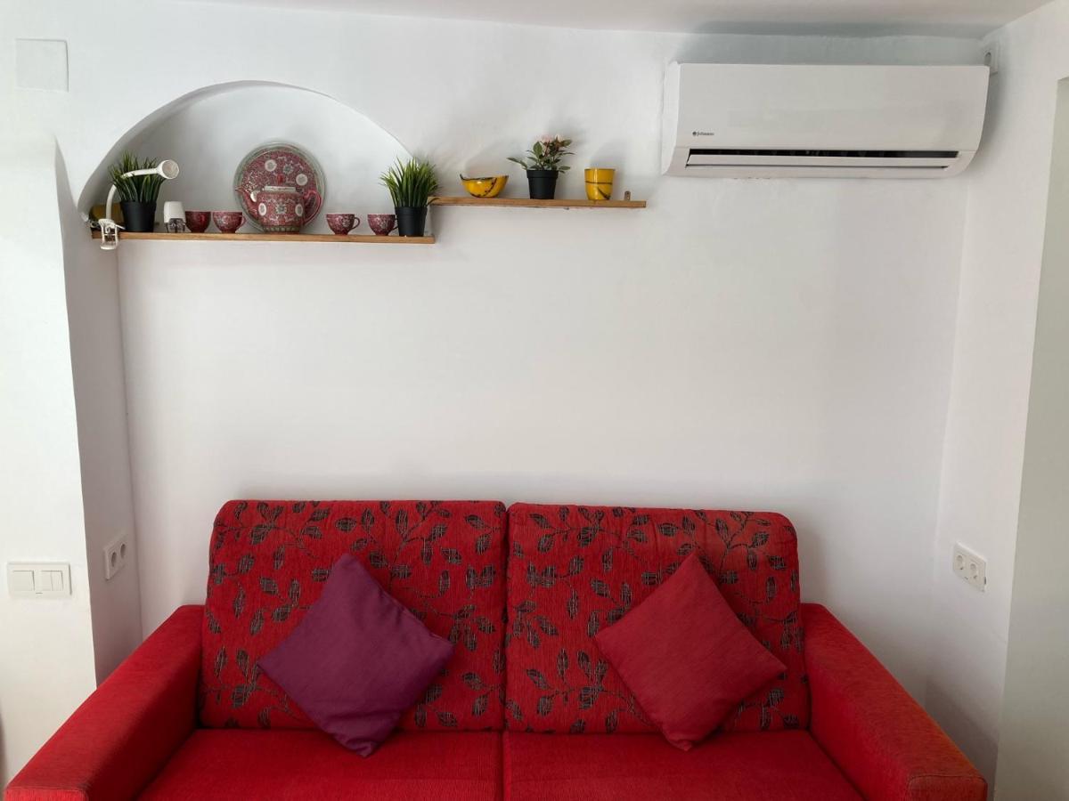 Malaguena Salerosa "Apartamento - Estudio Con Terraza" En Casa Tipica De 1 A 4 Dormitorios Málaga Buitenkant foto