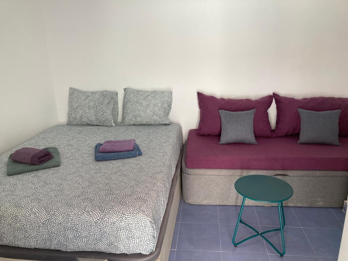 Malaguena Salerosa "Apartamento - Estudio Con Terraza" En Casa Tipica De 1 A 4 Dormitorios Málaga Buitenkant foto