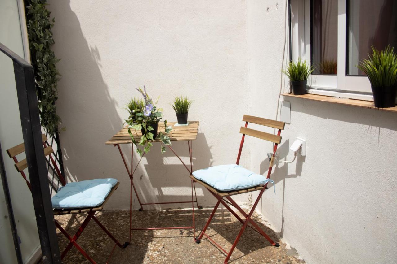 Malaguena Salerosa "Apartamento - Estudio Con Terraza" En Casa Tipica De 1 A 4 Dormitorios Málaga Buitenkant foto