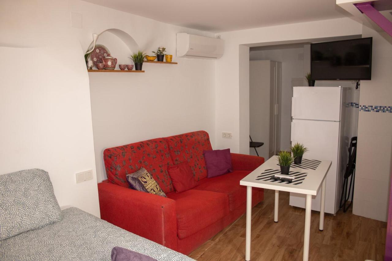 Malaguena Salerosa "Apartamento - Estudio Con Terraza" En Casa Tipica De 1 A 4 Dormitorios Málaga Buitenkant foto
