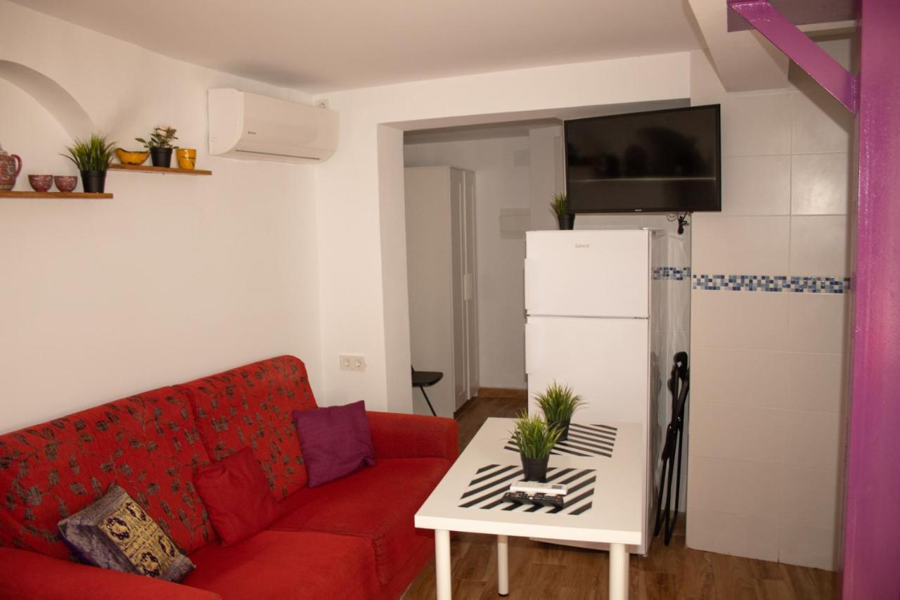 Malaguena Salerosa "Apartamento - Estudio Con Terraza" En Casa Tipica De 1 A 4 Dormitorios Málaga Buitenkant foto