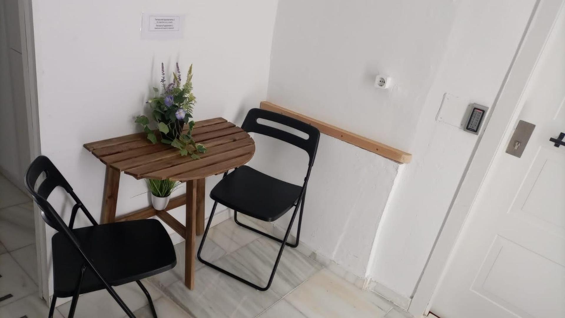 Malaguena Salerosa "Apartamento - Estudio Con Terraza" En Casa Tipica De 1 A 4 Dormitorios Málaga Buitenkant foto